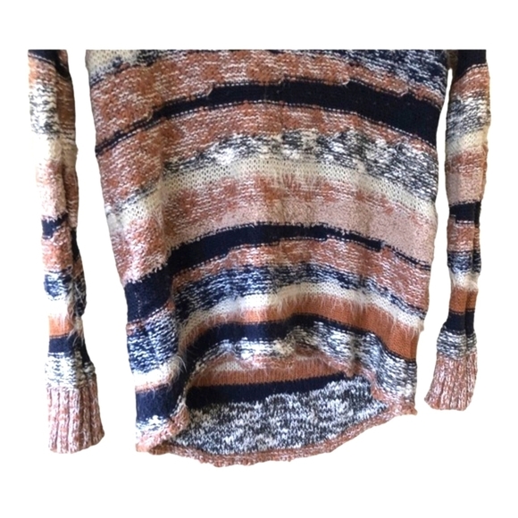 American Eagle Striped Fuzzy Knit Western Boho Pullover Sweater Womens XS Multi - Picture 4 of 8